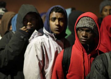 El desallotjament de Calais, en imatges