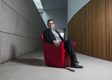 “No futuro poderão injetar um cirurgião no corpo, porque ele será um nanorrobô”
