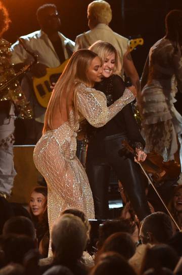 Beyoncé, con Martie Maguire