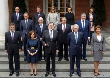 Legislatura extraña con un Gobierno raro