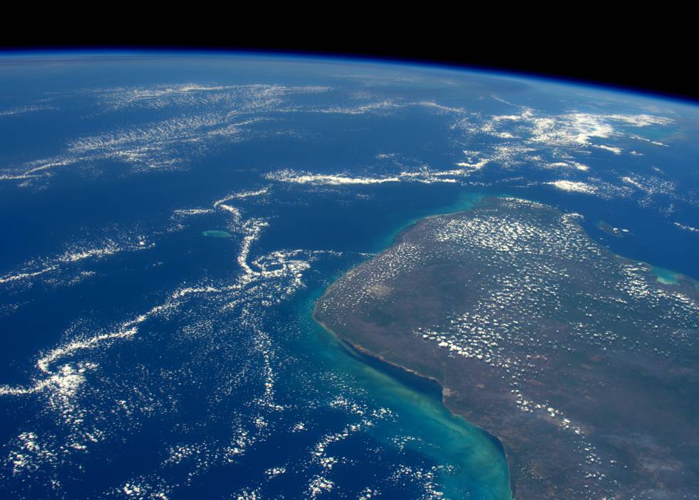 Zona en la que cayó el meteorito de Chixculub, en la península de Yucatán, vista desde el espacio.