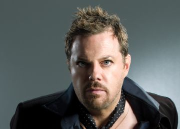 Eddie Izzard: “We have to put more hope in the world than despair”