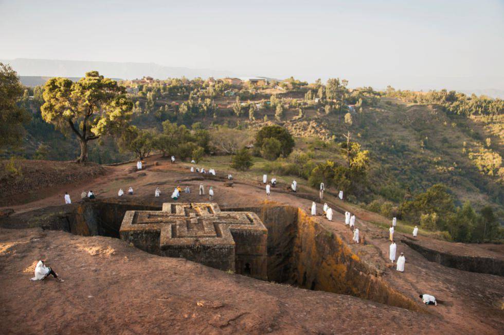 Iglesia de Biet Ghiorgis (San Jorge), del siglo XIII, una de las iglesias excavadas en la roca de Lalibela (Etiopía).