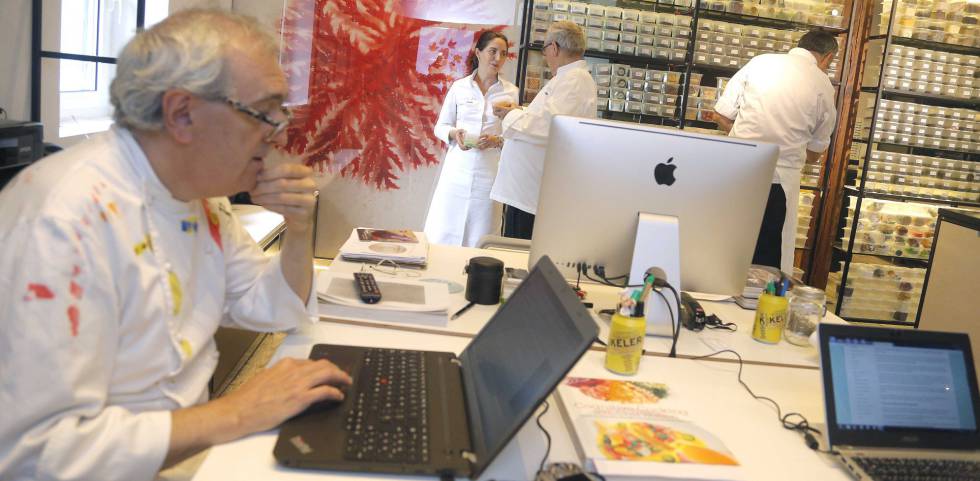 De izquierda a derecha: Xabier Gutierrez, Elena Arzak, Juan Mari Arzak e Igor Zalakain.