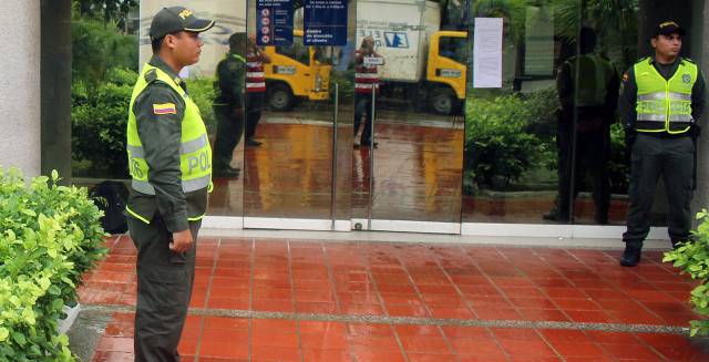 Colombian police at Electricaribe's main offices.