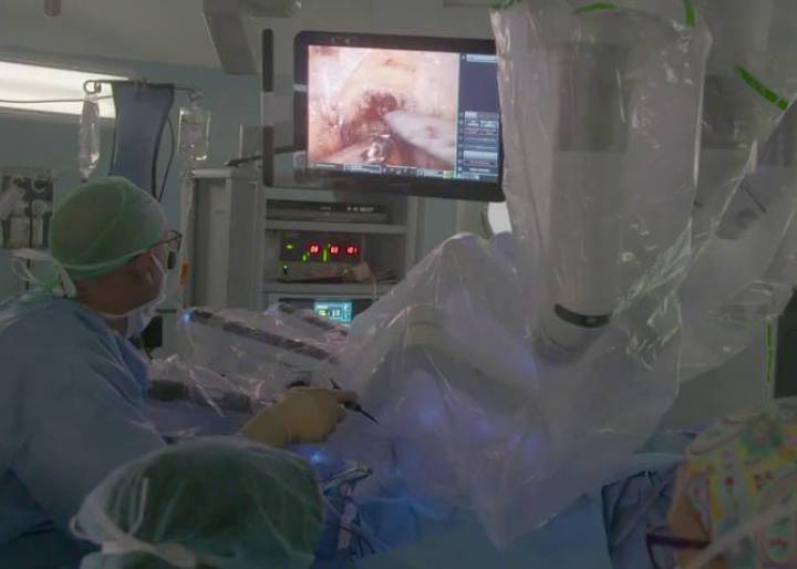 Conoce al ‘supercirujano’ de las manos de acero Conoce al ‘supercirujano’ de las manos de acero