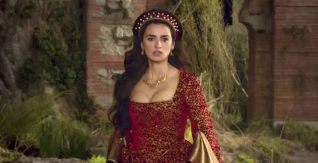 Cruz, en un fotograma de 'La reina de Espa&ntilde;a'.