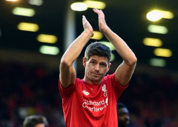 Steven Gerrard deixa os gramados