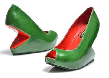 El modelo Watermelon del diseñador israelí Kobi Levi. El modelo Watermelon del diseñador israelí Kobi Levi.