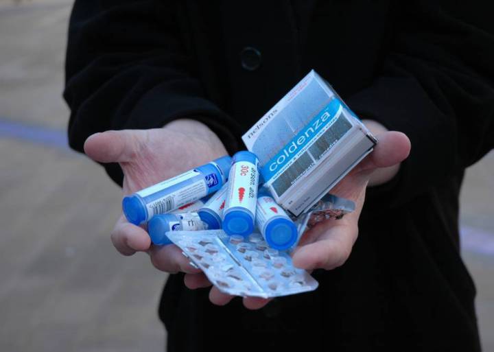 Un centenar de farmacéuticos se moviliza contra el “engaño” de la homeopatía Un centenar de farmacéuticos se moviliza contra el “engaño” de la homeopatía