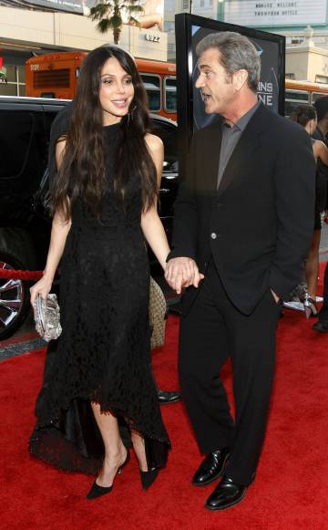 Mel Gibson y Oksana Grigorieva en 2009. Un año después, se hizo pública una grabación donde él la insultaba gravemente.