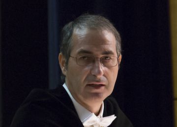 El rector multicopista o la virtud de resistir El rector multicopista o la virtud de resistir