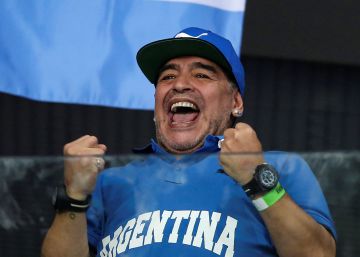 Ira en la Red por una foto de Maradona de caza Ira en la Red por una foto de Maradona de caza