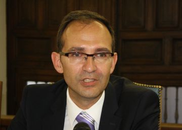 Hacienda investigará los ‘taxis’ de 650 euros del director de la FECYT