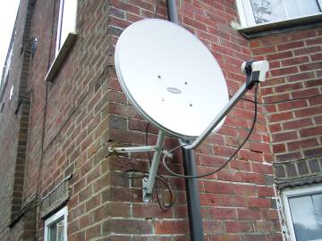 ¿Por qué las antenas parabólicas son parabólicas?