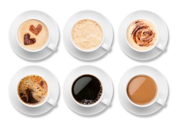 Huevo, calabaza y otras locuras que la gente le echa al café (y resulta que está rico)