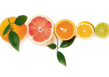 Para obtener la vitamina C que le hace falta, no tiene que atiborrarse de naranjas