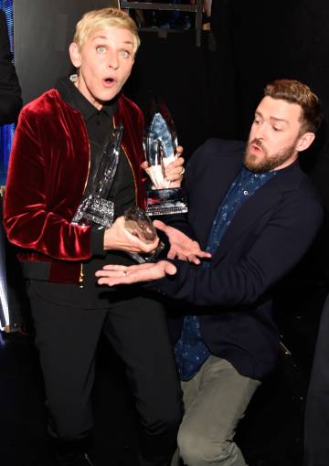 Ellen DeGeneres y Justin Timberlake, dos de los vencedores de los People's Choice Awards celebrados anoche en Los Ángeles.