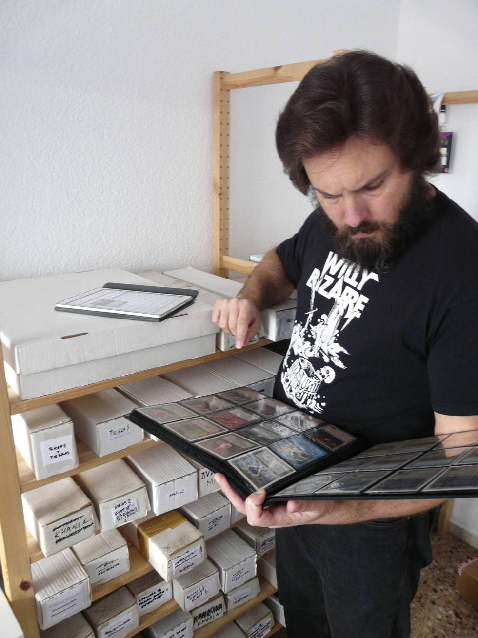 ¿Forrarse vendiendo cartas de Magic? Este valenciano lo está haciendo ¿Forrarse vendiendo cartas de Magic? Este valenciano lo está haciendo