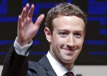 Mark Zuckerberg el 19 de noviembre de 2016 en Lima, Perú. Mark Zuckerberg el 19 de noviembre de 2016 en Lima, Perú.