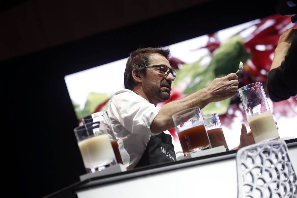 El cocinero argentino, del restaurante Messina, Mauricio Giovannoni, durante su ponencia