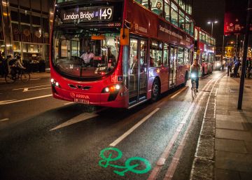 El ciclismo urbano se hace más seguro en las calles de Nueva York El ciclismo urbano se hace más seguro en las calles de Nueva York