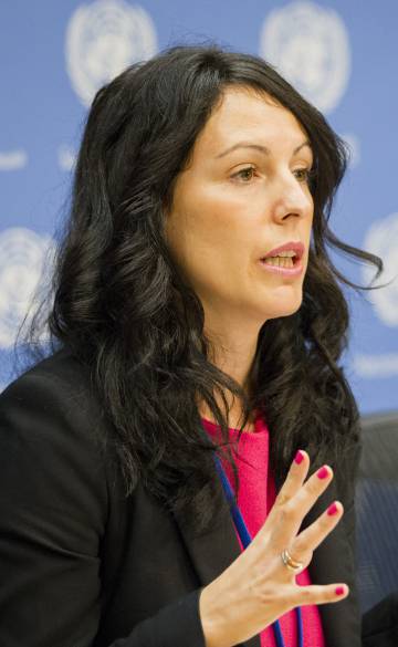 Elvira Sánchez durante una charla en la ONU.