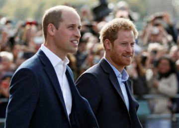 Guillermo y Enrique de Inglaterra recuerdan a su madre con una estatua Guillermo y Enrique de Inglaterra recuerdan a su madre con una estatua