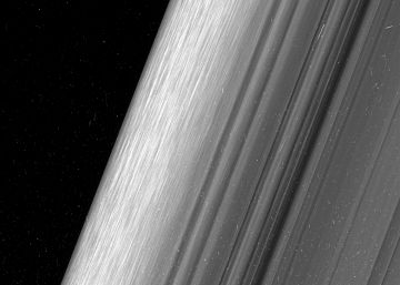 Una nave de la NASA capta imágenes más detalladas de los anillos de Saturno Una nave de la NASA capta imágenes más detalladas de los anillos de Saturno