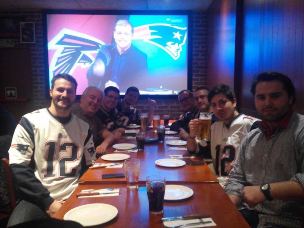 Hablamos con gente que no ha dormido por ver la Super Bowl Hablamos con gente que no ha dormido por ver la Super Bowl