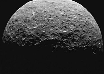 Hallada materia orgánica en el planeta enano más próximo