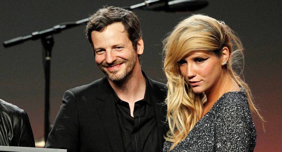 Dr. Luke y Kesha, en abril de 2011.
