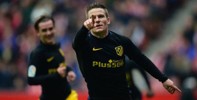 Gameiro celebra uno de los goles frente al Sporting.