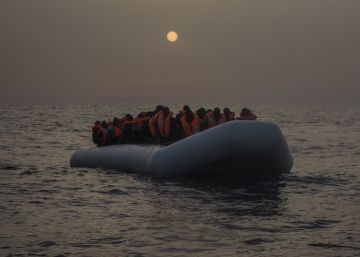 Rescate de refugiados en el mar Mediterráneo Rescate de refugiados en el mar Mediterráneo