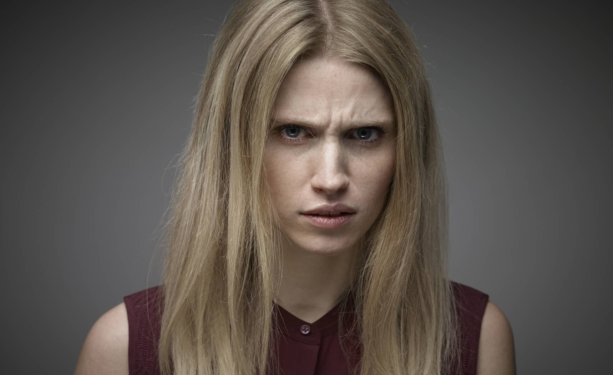 Por que não vamos com a cara de algumas pessoas sem conhecê-las?