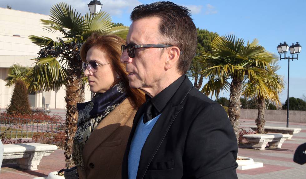 Ortega Cano, con su pareja Ana María Aldón.