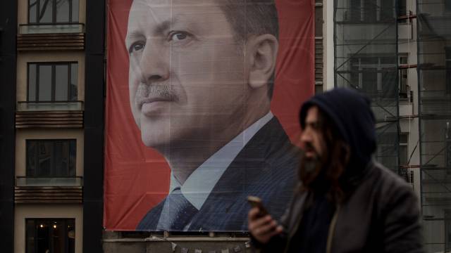 Retrato de Erdogan en Estambul.