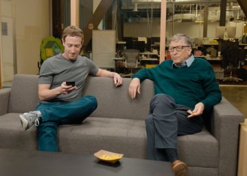 Mark Zuckerberg se graduará 12 años después de abandonar la universidad