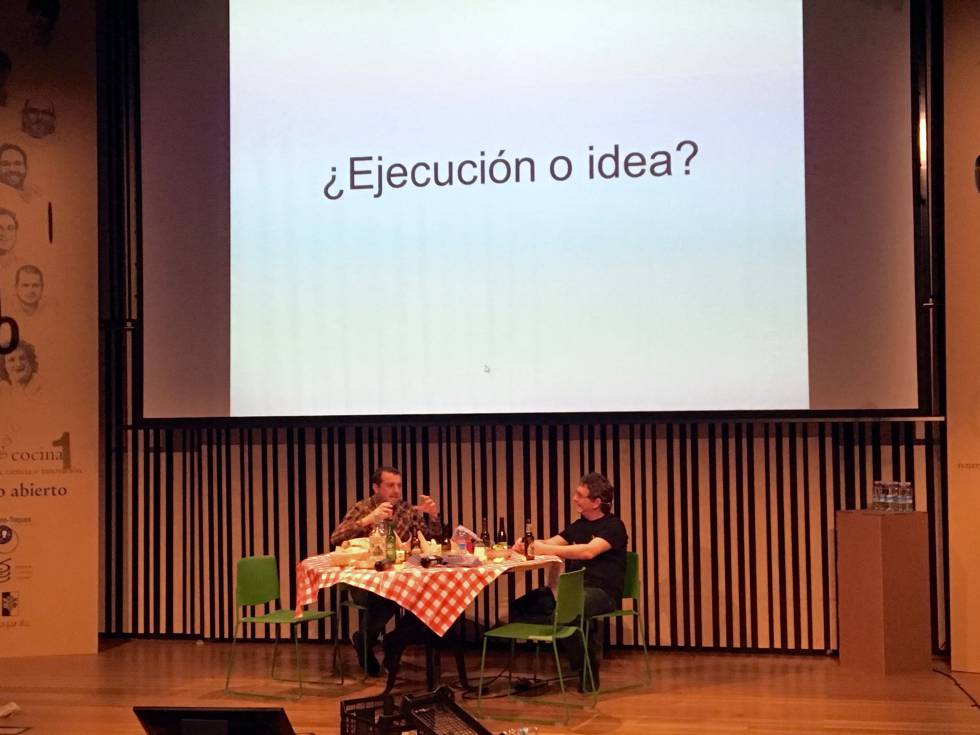 Jair Tellez y Andoni Aduriz en un momento de su intervención CAPEL