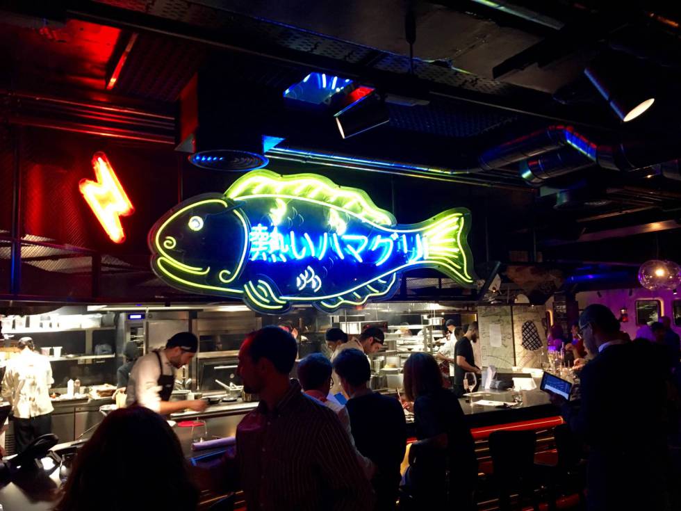 STREEXOLONDON, ALTA COCINA DE BARRA CAPEL