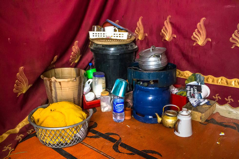 La hora del almuerzo en un hogar de Yamena