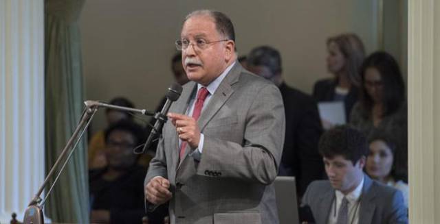 Jose Medina, en una sesión de la Asamblea.