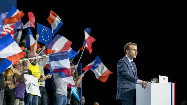 Huracán Macron