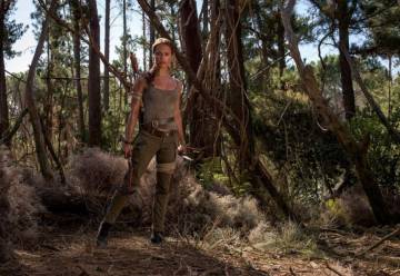 Así encarna Alicia Vikander a Lara Croft, primeras imágenes oficiales