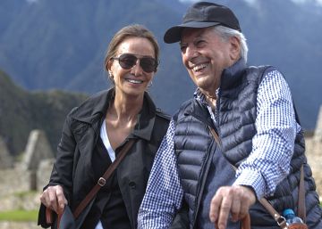 Mario Vargas Llosa e Isabel Preysler, excursión en Machu Picchu Mario Vargas Llosa e Isabel Preysler, excursión en Machu Picchu