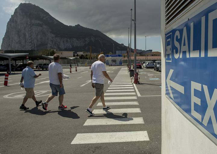 Gibraltarians refuse to be used as bargaining chip in Brexit negotiations Gibraltarians refuse to be used as bargaining chip in Brexit negotiations