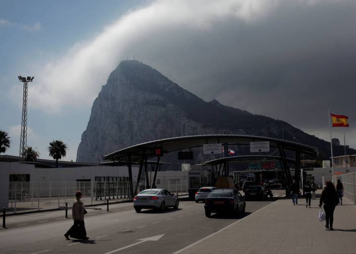 Brussels and Netherlands call on UK to tone down rhetoric over Gibraltar Brussels and Netherlands call on UK to tone down rhetoric over Gibraltar