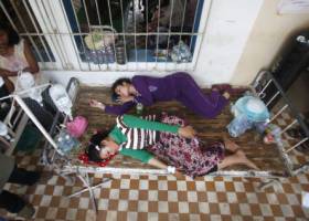 Tejiendo el cambio: la crisis de moralidad en la moda rápida