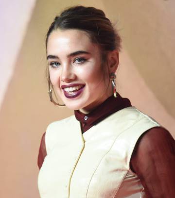 Isamaya Ffrench en los Fashion Awards 2016.