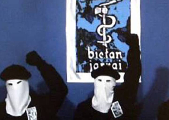 Spain’s political parties split on how to tackle end of terror group ETA Spain’s political parties split on how to tackle end of terror group ETA